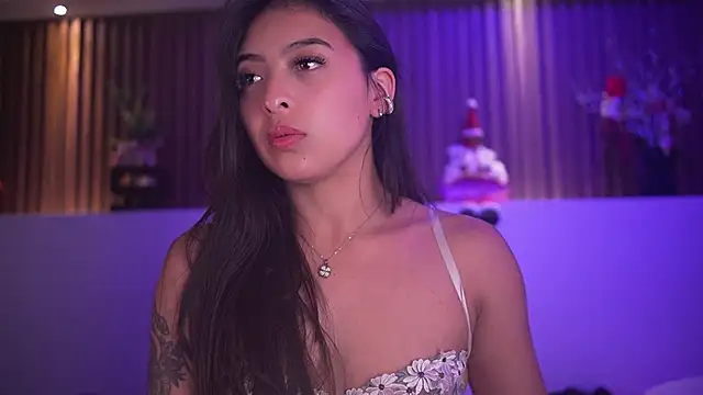 Camila dupont online show from December 4, 2025, 4:00 am