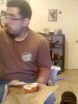 k1oudE online show from December 19, 2025, 11:45 pm