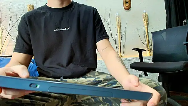 MarcoVitto online show from October 2, 2025, 11:39 am