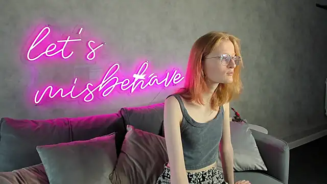 Snapshot of ElizabethHarpper chatting on January 29, 2025, 8:08 am ElizabethHarpper online show from January 29, 2025, 8:08 am