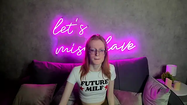 Snapshot of ElizabethHarpper chatting on February 1, 2025, 2:13 pm ElizabethHarpper online show from February 1, 2025, 2:13 pm