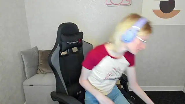 Snapshot of ElizabethHarpper chatting on September 22, 2025, 1:07 am ElizabethHarpper online show from September 22, 2025, 1:07 am