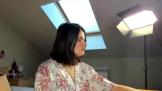 Snapshot of CharlotteMitchell chatting on January 9, 2025, 8:03 am CharlotteMitchell online show from January 9, 2025, 8:03 am