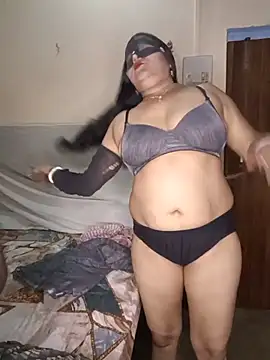 Hot muskaan online show from August 6, 2026, 4:53 pm