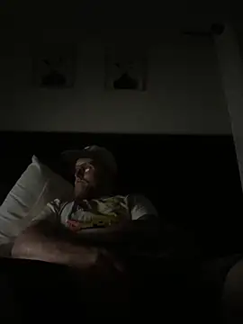 tcadle1824 online show from April 3, 2026, 2:20 am