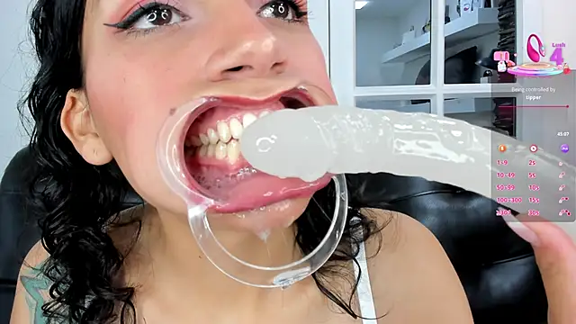 Snapshot of miss___evangeline chatting on March 13, 2025, 8:48 am miss   evangeline online show from March 13, 2025, 8:48 am