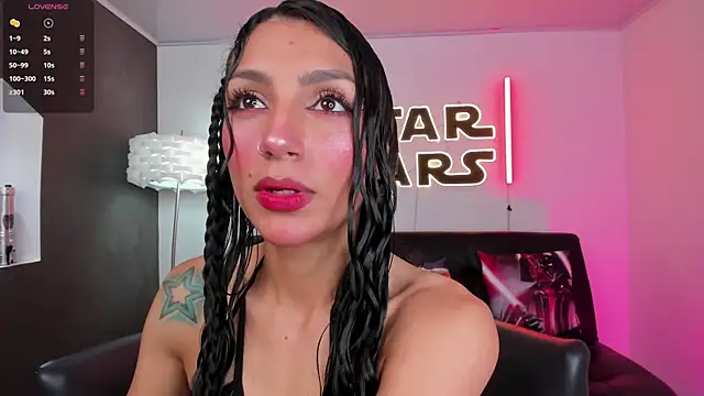 Snapshot of miss___evangeline chatting on April 18, 2026, 2:37 am miss evangeline online show from April 18, 2026, 2:37 am
