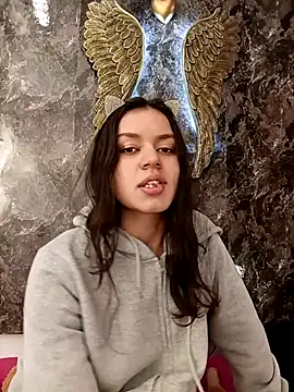 Danni shy online show from February 17, 2025, 2:48 pm