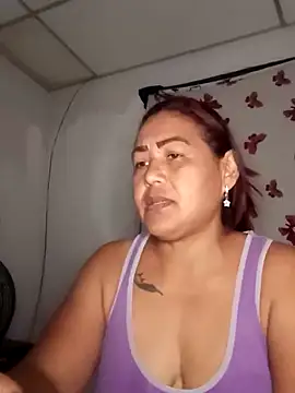 Snapshot of Abigail_BigTits chatting on February 26, 2025, 3:32 am Abigail BigTits online show from February 26, 2025, 3:32 am