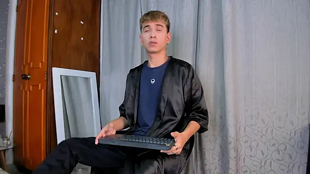 Brian-Ausslos online show from January 30, 2025, 4:37 am