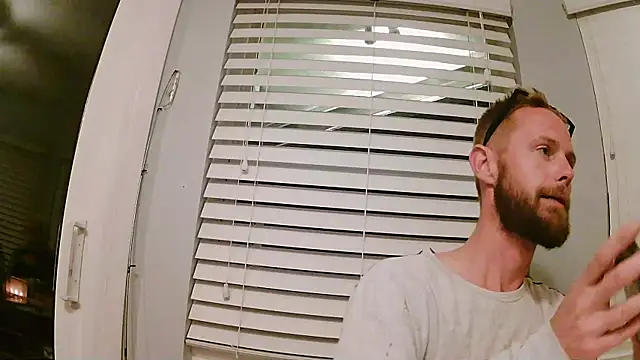 Snapshot of bjay1210 chatting on January 8, 2025, 6:31 am bjay1210 online show from January 8, 2025, 6:31 am