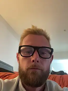 Snapshot of bjay1210 chatting on February 20, 2025, 2:29 am bjay1210 online show from February 20, 2025, 2:29 am