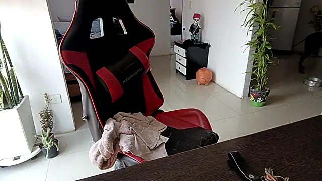 Adam Valenciia online show from March 19, 2026, 3:16 pm