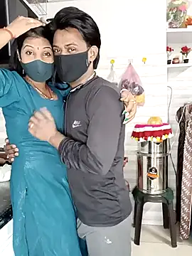 Best-Couple online show from February 17, 2025, 5:25 am