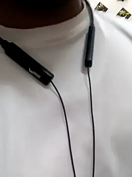 Best-Couple online show from March 10, 2025, 1:10 pm