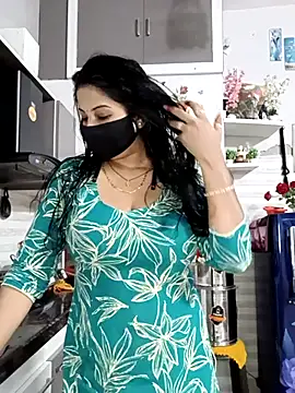 Best-Couple online show from July 8, 2026, 2:05 am