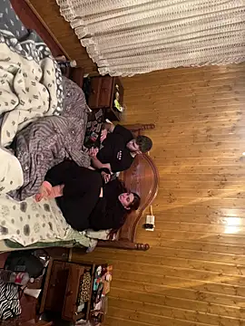 kikxoto online show from February 15, 2026, 9:33 pm