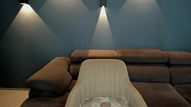 Snapshot of Monica_Weiss chatting on March 17, 2025, 9:01 am Monica Weiss online show from March 17, 2025, 9:01 am