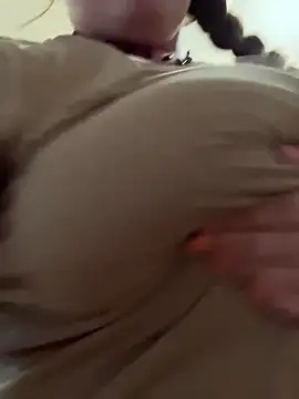 Snapshot of bjayburn chatting on January 22, 2025, 6:41 pm bjayburn online show from January 22, 2025, 6:41 pm