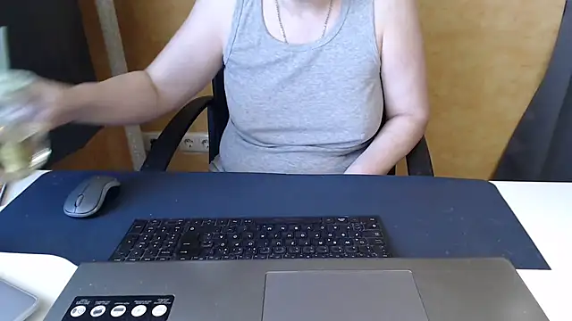 Sweet Phoenix online show from February 20, 2026, 8:27 am