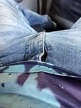 fredfgr online show from April 15, 2026, 3:41 pm