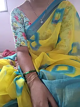 lovelygirl4567 online show from May 24, 2026, 5:34 am