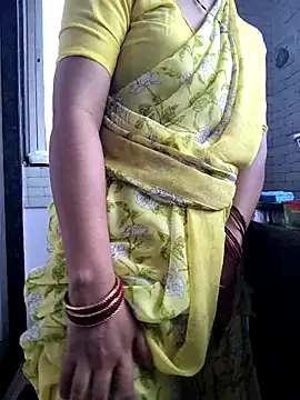 lovelygirl4567 online show from July 8, 2026, 3:44 am