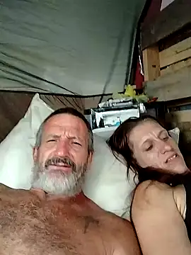 Snapshot of Cloudin_around chatting on December 18, 2024, 1:23 pm Cloudin around online show from December 18, 2024, 1:23 pm