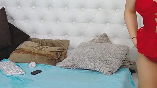 Little  Iris online show from January 20, 2025, 7:25 am