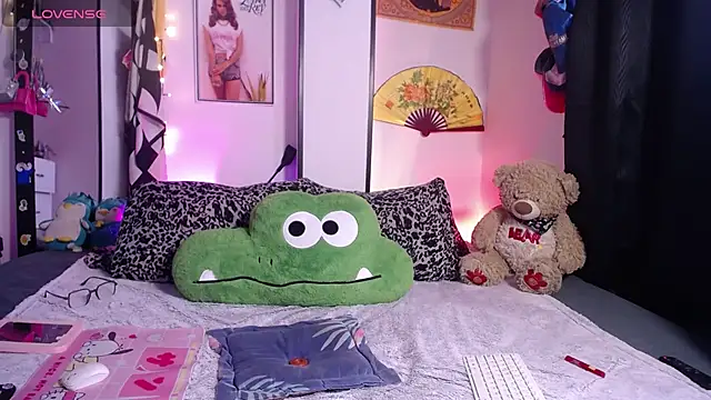 noah420sr online show from November 10, 2025, 2:05 pm