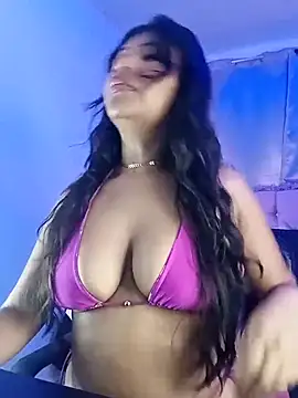 Snapshot of PaulaOrtiz_1 chatting on March 18, 2025, 11:19 am PaulaOrtiz 1 online show from March 18, 2025, 11:19 am