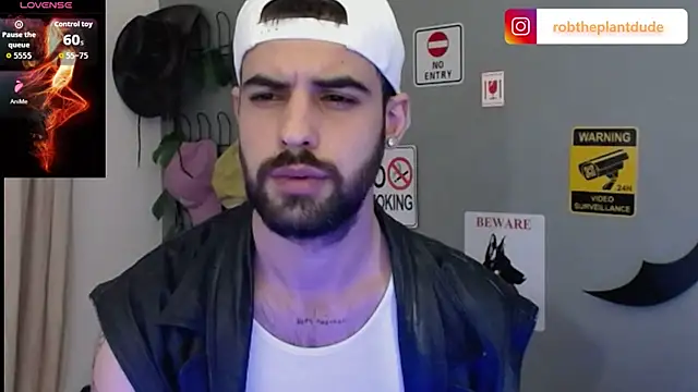 HairyRobxxx online show from January 14, 2026, 5:40 pm