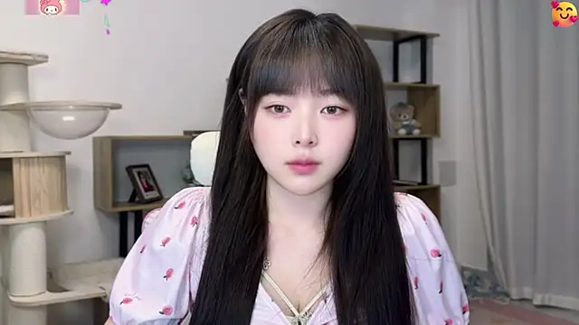Snapshot of Chenjing0 chatting on June 7, 2026, 12:20 pm Chenjing0 online show from June 7, 2026, 12:20 pm