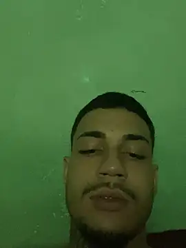 Snapshot of TiagopirocudoMG chatting on February 19, 2025, 9:14 pm TiagopirocudoMG online show from February 19, 2025, 9:14 pm