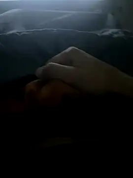 Snapshot of leisurelycriminal chatting on November 28, 2025, 1:30 am leisurelycriminal online show from November 28, 2025, 1:30 am