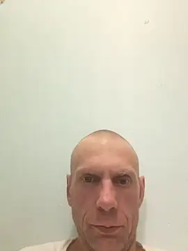 Snapshot of SoooV3ryKinky chatting on January 4, 2025, 11:06 pm SoooV3ryKinky online show from January 4, 2025, 11:06 pm