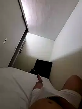 manterei2 online show from January 3, 2025, 4:22 am