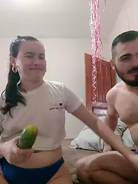 Snapshot of camillebr chatting on February 17, 2025, 11:02 am camillebr online show from February 17, 2025, 11:02 am