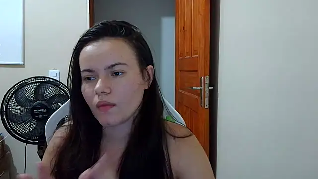 Snapshot of camillebr chatting on February 20, 2025, 11:54 pm camillebr online show from February 20, 2025, 11:54 pm