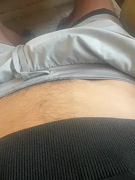 yanlizkurt01 online show from July 24, 2026, 12:14 pm