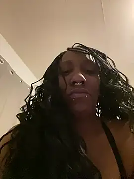 Snapshot of Yoshibaby2670 chatting on February 14, 2025, 11:10 am Yoshibaby2670 online show from February 14, 2025, 11:10 am