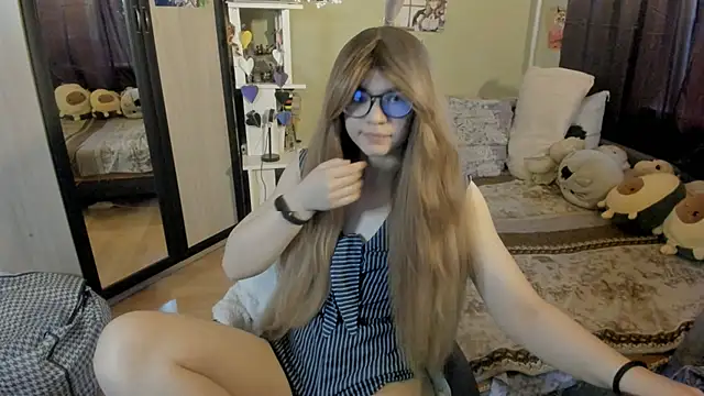 alexiamaleax online show from May 28, 2026, 4:10 am