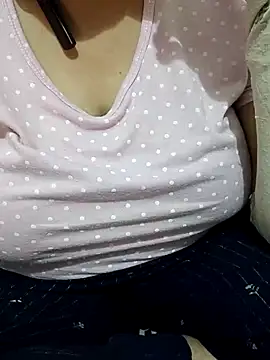 mallupriyapriya online show from February 9, 2026, 7:23 am