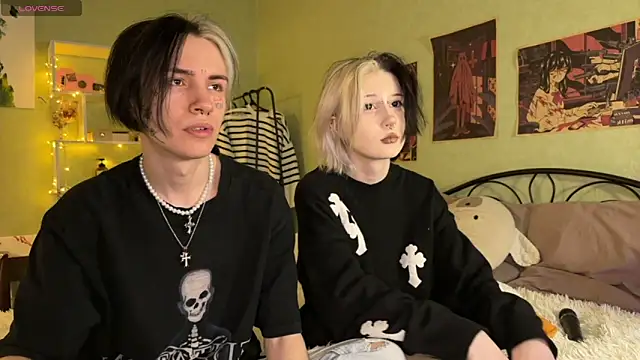 VeryRare TwinS online show from October 8, 2025, 7:44 pm