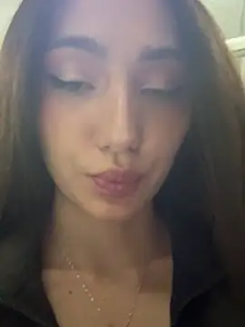 Snapshot of Maddy_Jones chatting on January 17, 2025, 5:11 am Maddy Jones online show from January 17, 2025, 5:11 am