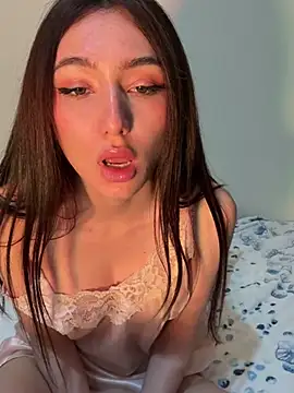 Snapshot of Maddy_Jones chatting on March 20, 2025, 4:42 pm Maddy Jones online show from March 20, 2025, 4:42 pm