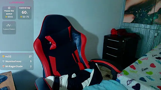 Anniee x online show from March 24, 2026, 2:11 pm