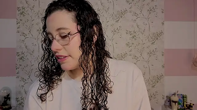 Charlotte  Miller online show from March 14, 2026, 11:37 am