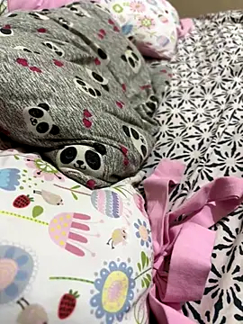 Your Pleasure1 online show from November 17, 2025, 2:39 am