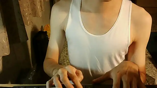 KYU890428 online show from October 4, 2025, 7:45 pm